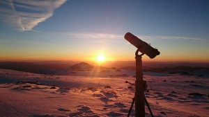 Team of international researchers hunt for answers in thin air